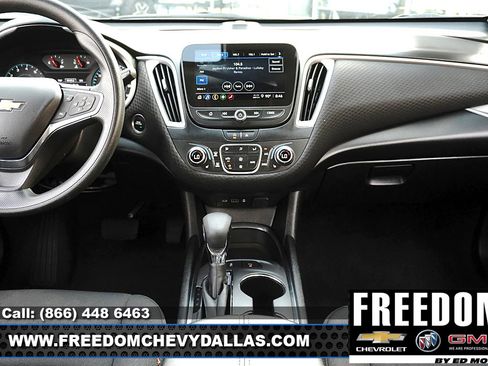 Used 2025 Chevrolet Malibu LT FWD image 16