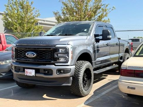 Used 2024 Ford F250 XL w/ STX Appearance Package AWD/4WD image 2