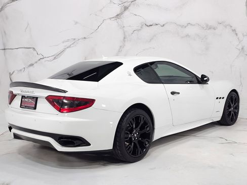 Used 2013 Maserati GranTurismo Sport image 9