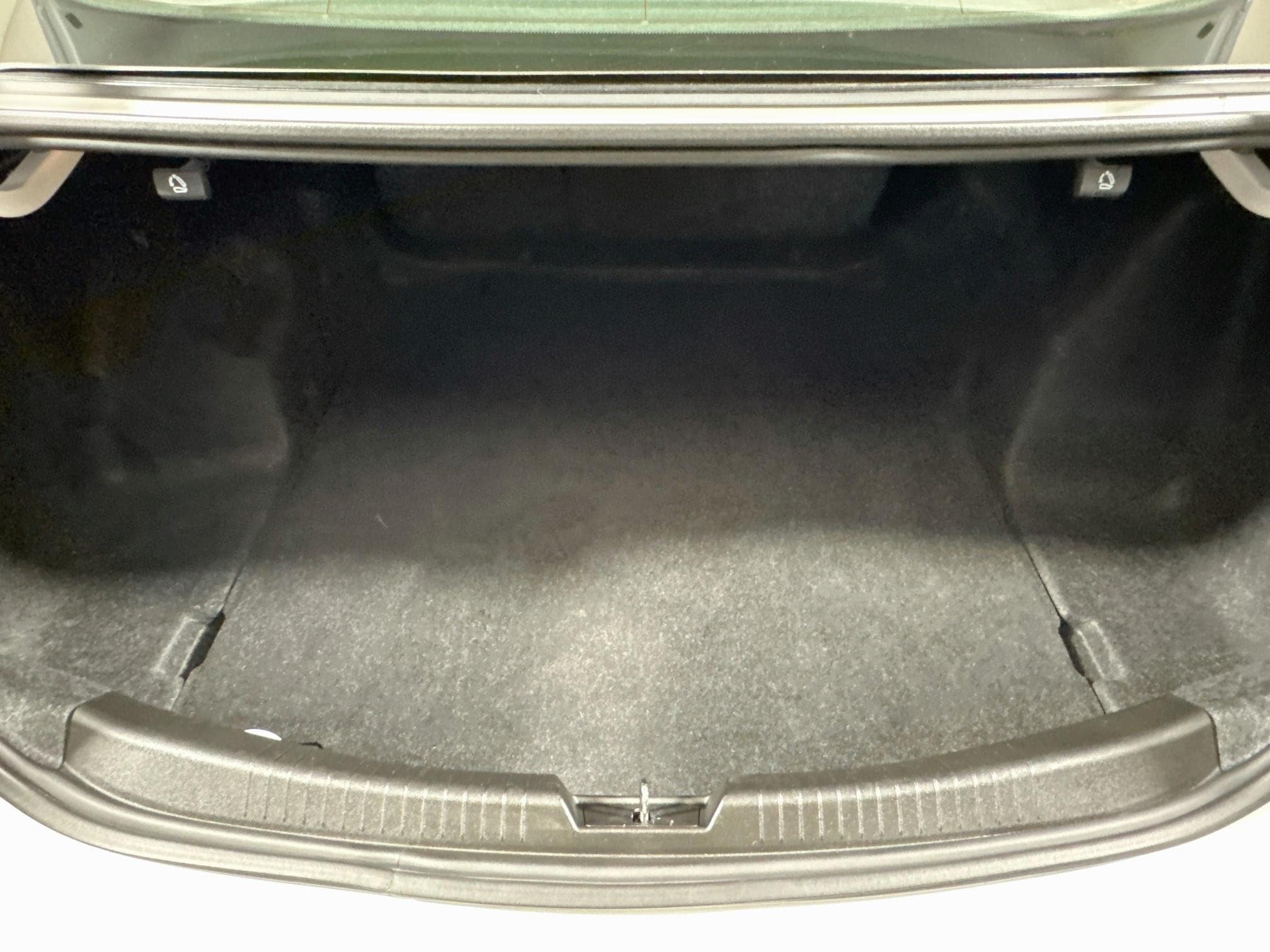 Used 2022 Chevrolet Malibu LS w/ LPO, Convenience Package 1 FWD image 24