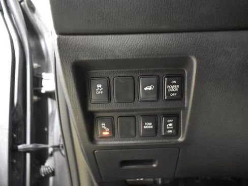 Used 2015 Nissan Pathfinder SL AWD/4WD image 14