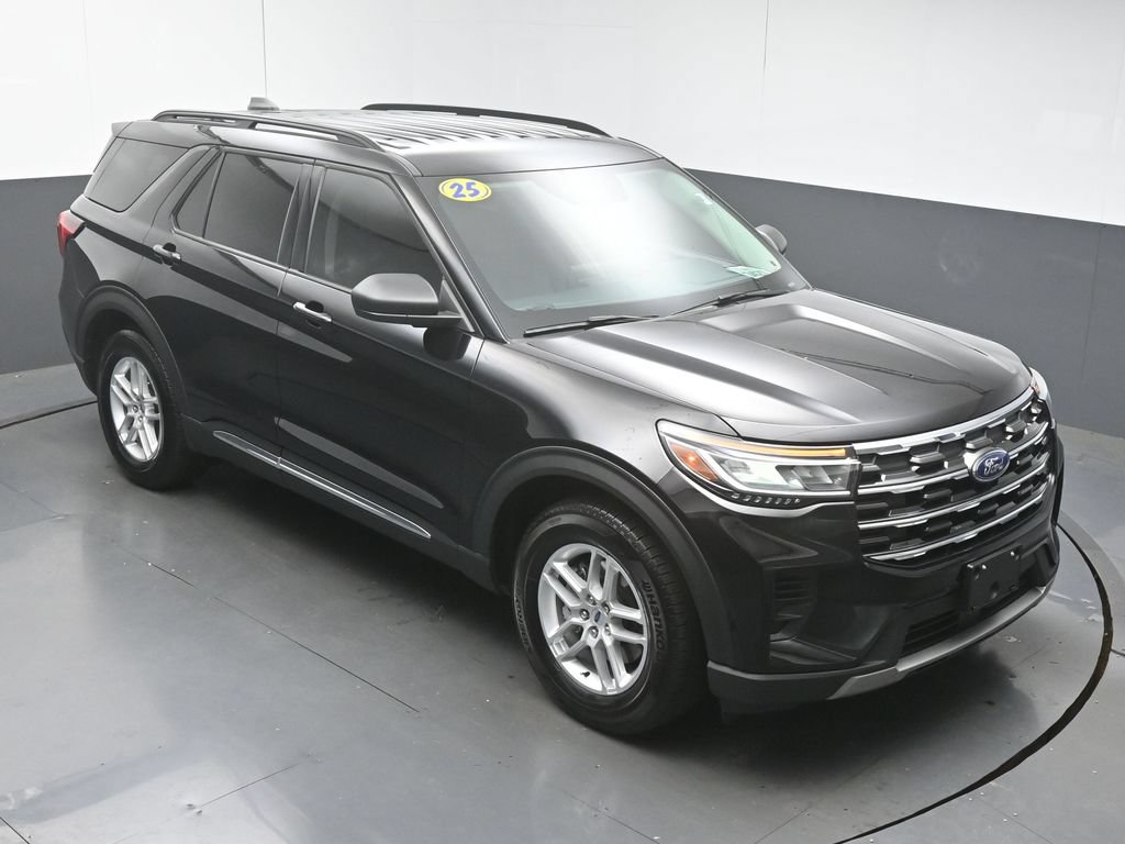 Used 2025 Ford Explorer Active RWD image 41