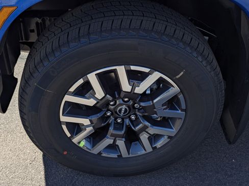 New 2026 Nissan Frontier SV image 7