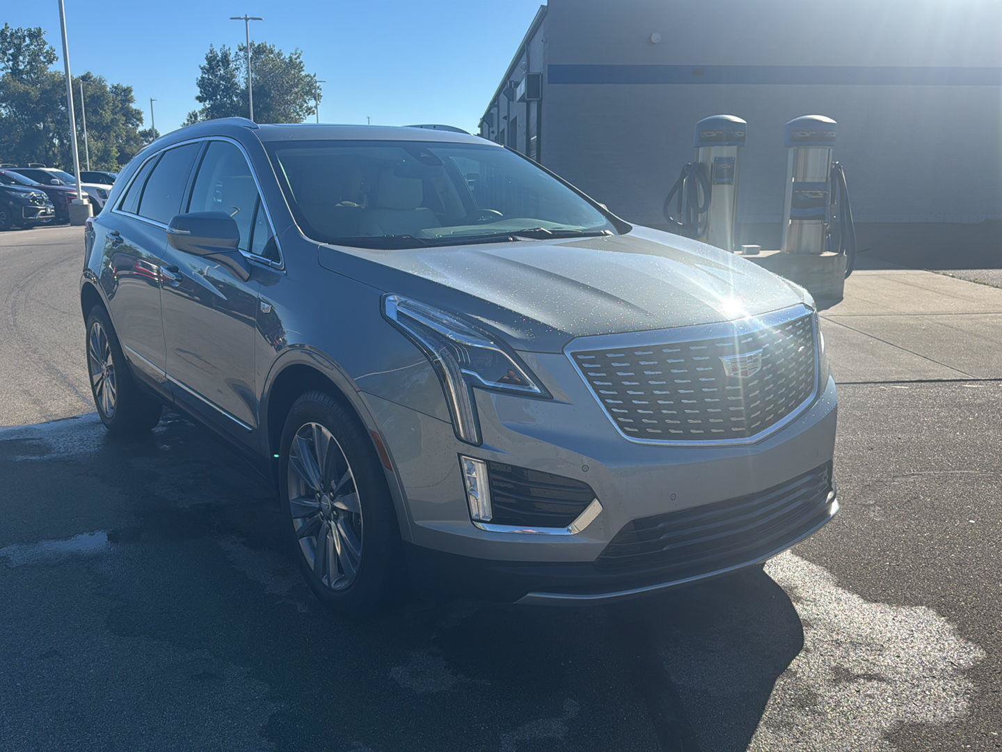 Used 2024 Cadillac XT5 Premium Luxury w/ LPO, Floor Liner Package AWD/4WD image 7