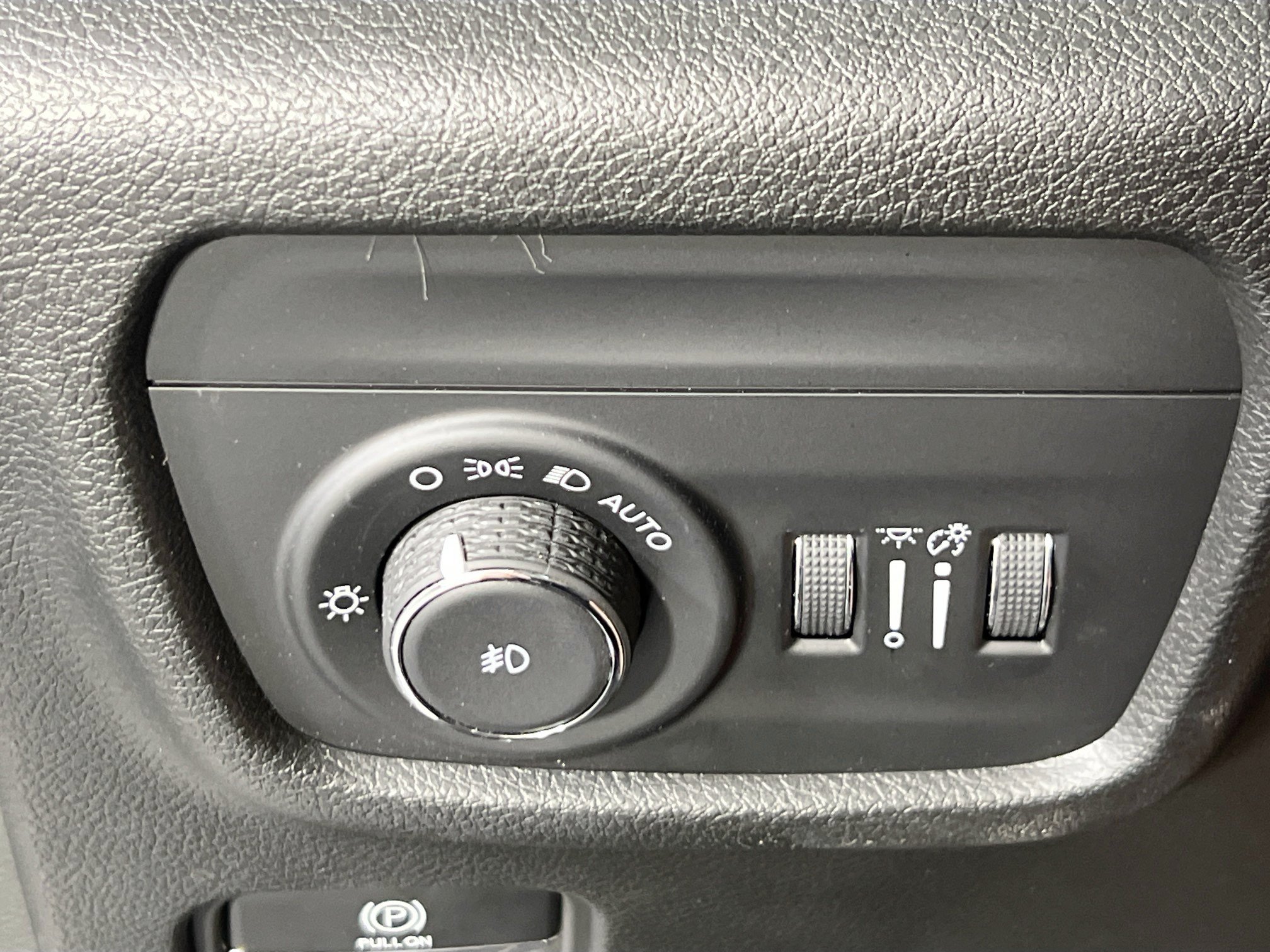 Used 2023 Jeep Grand Cherokee Limited AWD/4WD image 10