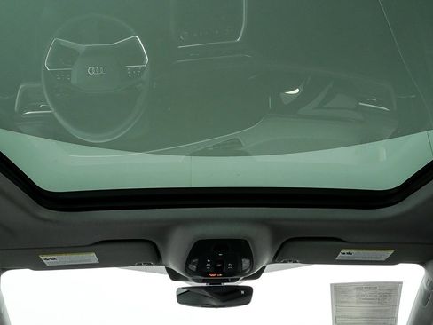 Certified 2025 Audi Q5 Premium Plus w/ Premium Plus image 20