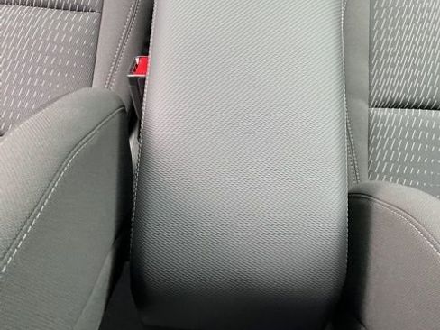 New 2026 Chevrolet Equinox LT AWD/4WD image 19