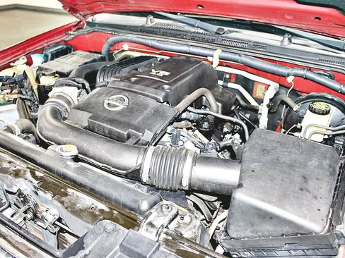 Used 2015 Nissan Frontier SV w/ SV Value Truck Package image 32