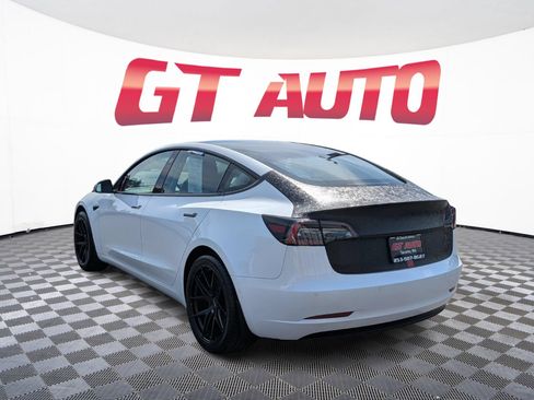 Used 2020 Tesla Model 3 Standard Range Plus RWD image 3