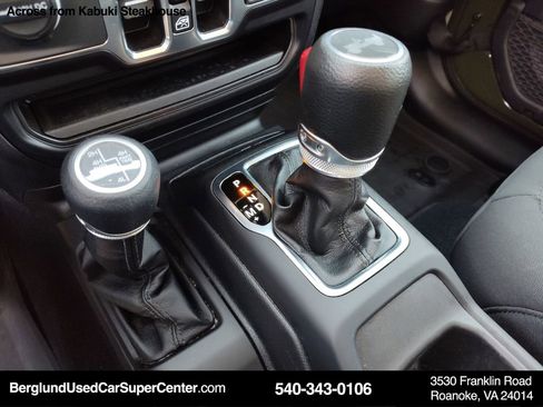 Used 2023 Jeep Wrangler Unlimited w/ 8.4" Radio Group image 26