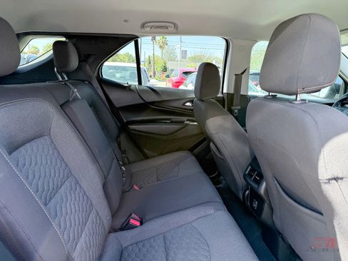Used 2020 Chevrolet Equinox LT image 23