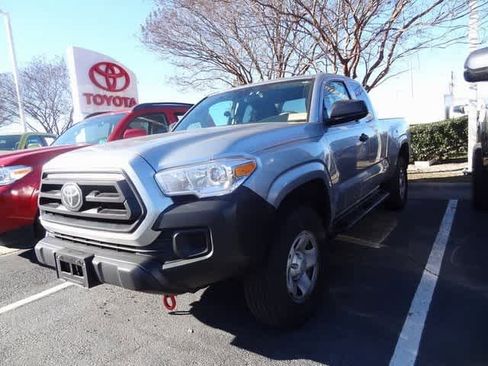 Used 2022 Toyota Tacoma SR image 1