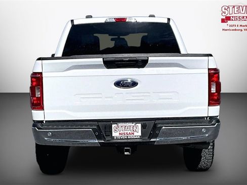 Used 2022 Ford F150 XLT w/ Trailer Tow Package image 5