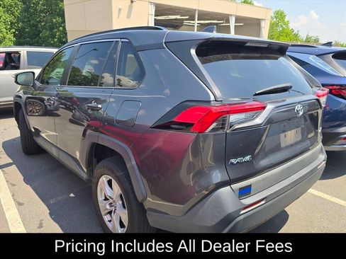 Used 2021 Toyota RAV4 XLE FWD image 7