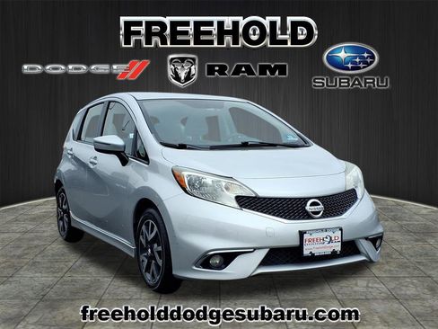 Used 2015 Nissan Versa Note SR image 1