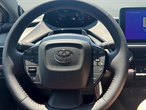 New 2025 Toyota Prius Plug-In Hybrid image 27