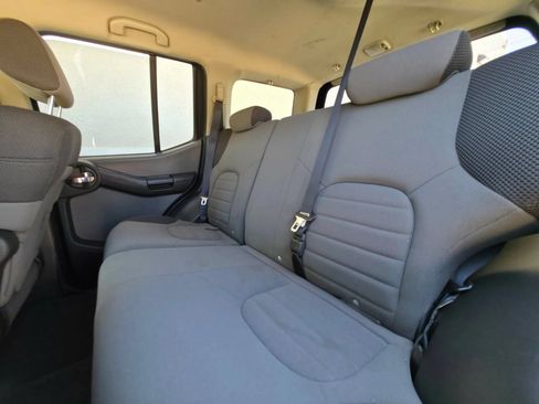 Used 2007 Nissan Xterra S w/ Side & Curtain Airbag Pkg RWD image 12