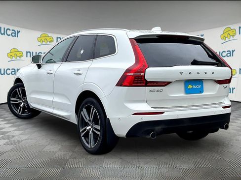 Used 2019 Volvo XC60 T6 Momentum w/ Multimedia Package image 4