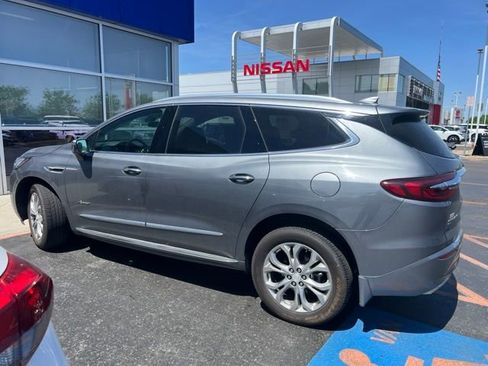 Used 2020 Buick Enclave Avenir w/ Avenir Technology Package AWD/4WD image 2