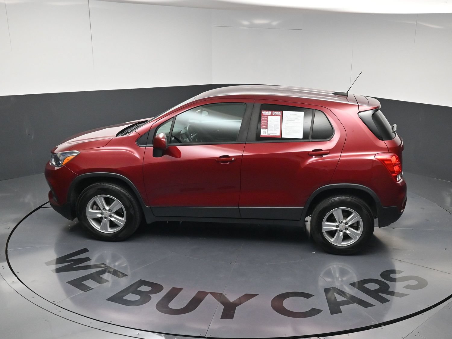 Used 2021 Chevrolet Trax LS w/ Tint and Cruise Package AWD/4WD image 28