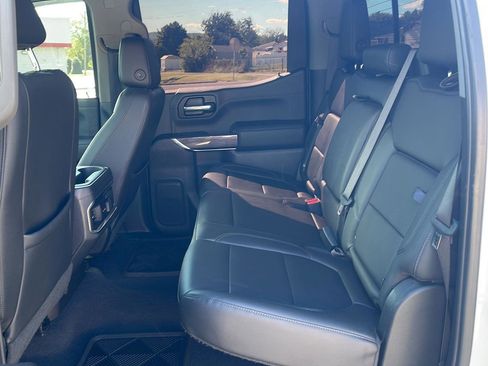 Used 2019 Chevrolet Silverado 1500 LTZ w/ LTZ Premium Package AWD/4WD image 11