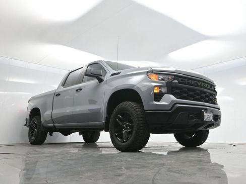 Used 2024 Chevrolet Silverado 1500 Custom Trail Boss w/ Dark Appearance Package AWD/4WD image 70