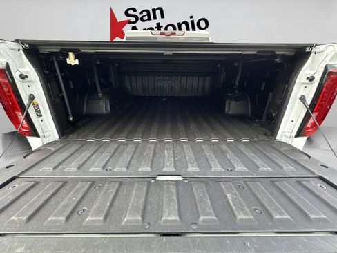 Used 2024 GMC Sierra 1500 AT4 w/ Technology Package AWD/4WD image 31