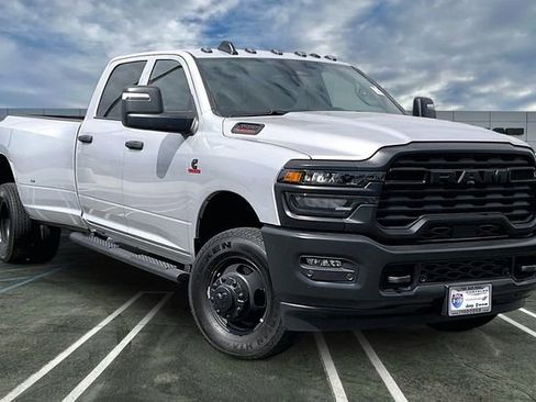 New 2026 RAM 3500 Tradesman AWD/4WD image 14