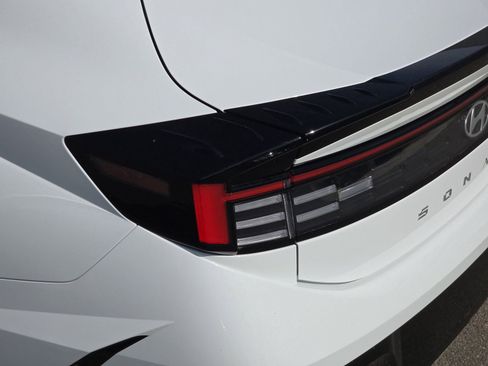 Used 2025 Hyundai Sonata SEL FWD image 35