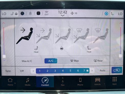 New 2025 Jeep Compass Limited w/ High Altitude Package AWD/4WD image 34