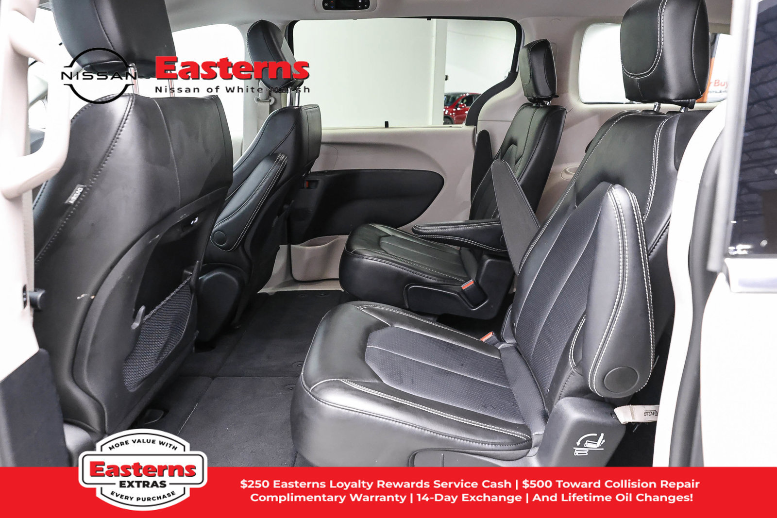 Used 2024 Chrysler Pacifica Touring-L FWD image 21