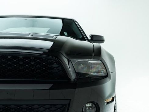 Used 2012 Ford Mustang Shelby GT500 w/ SVT Performance Pkg image 7