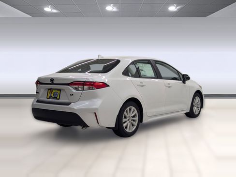 New 2026 Toyota Corolla LE image 7