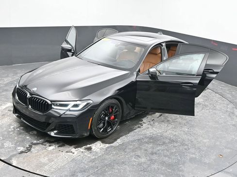 Used 2022 BMW M550i xDrive w/ Premium Package image 65