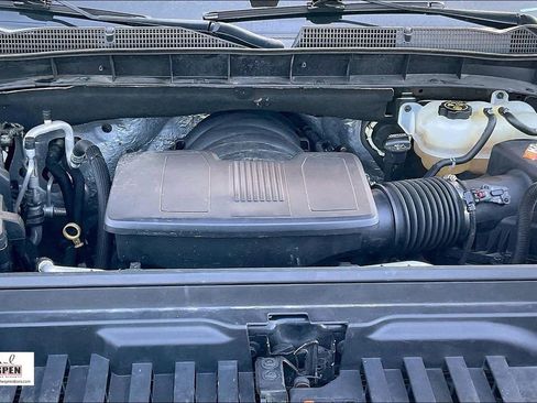 Used 2020 GMC Sierra 1500 SLT RWD image 10