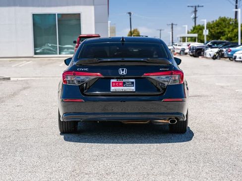 Used 2022 Honda Civic Sport image 7