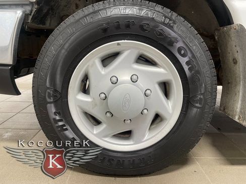 Used 2008 Ford E-350 and Econoline 350 XL image 7