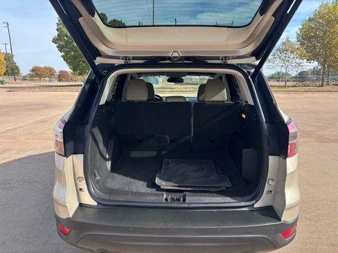 Used 2018 Ford Escape Titanium w/ Ford Safe & Smart Package image 30