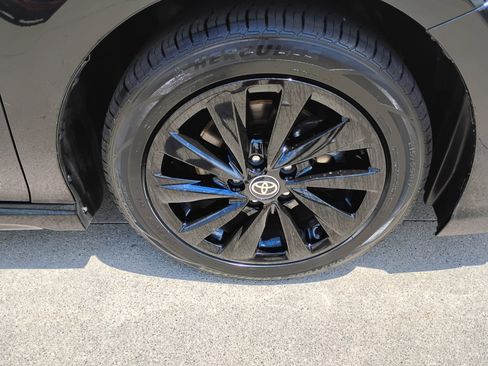 Used 2024 Toyota Camry SE FWD image 31