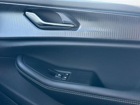 New 2025 Jeep Grand Cherokee Laredo X image 27