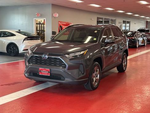 Certified 2023 Toyota RAV4 XLE w/ XLE Grade Weather Package AWD/4WD image 7