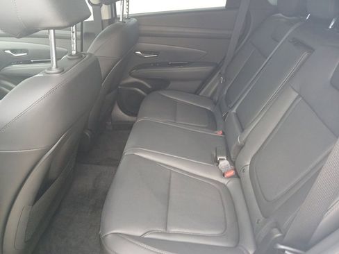Used 2025 Hyundai Tucson Limited AWD/4WD image 12