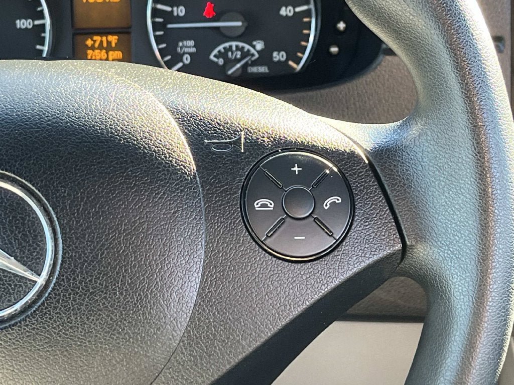 Used 2015 Mercedes-Benz Sprinter 2500 image 17