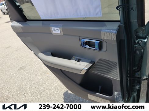 New 2027 Kia Seltos S FWD image 13