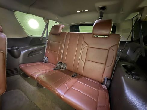 Used 2017 Chevrolet Suburban Premier AWD/4WD image 55