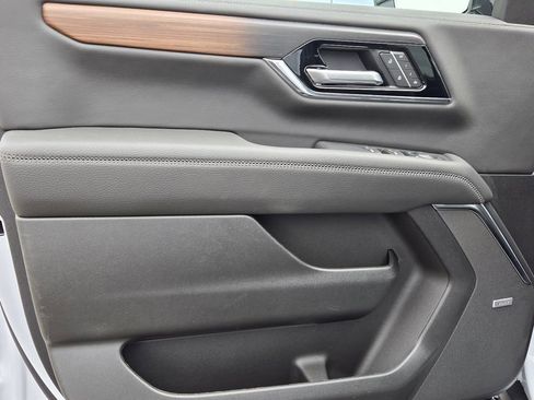 New 2026 GMC Yukon XL Denali AWD/4WD image 22