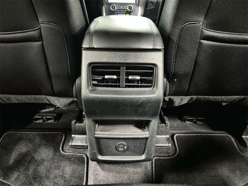 Used 2022 Ford Edge SE w/ Cargo Accessory Package image 20