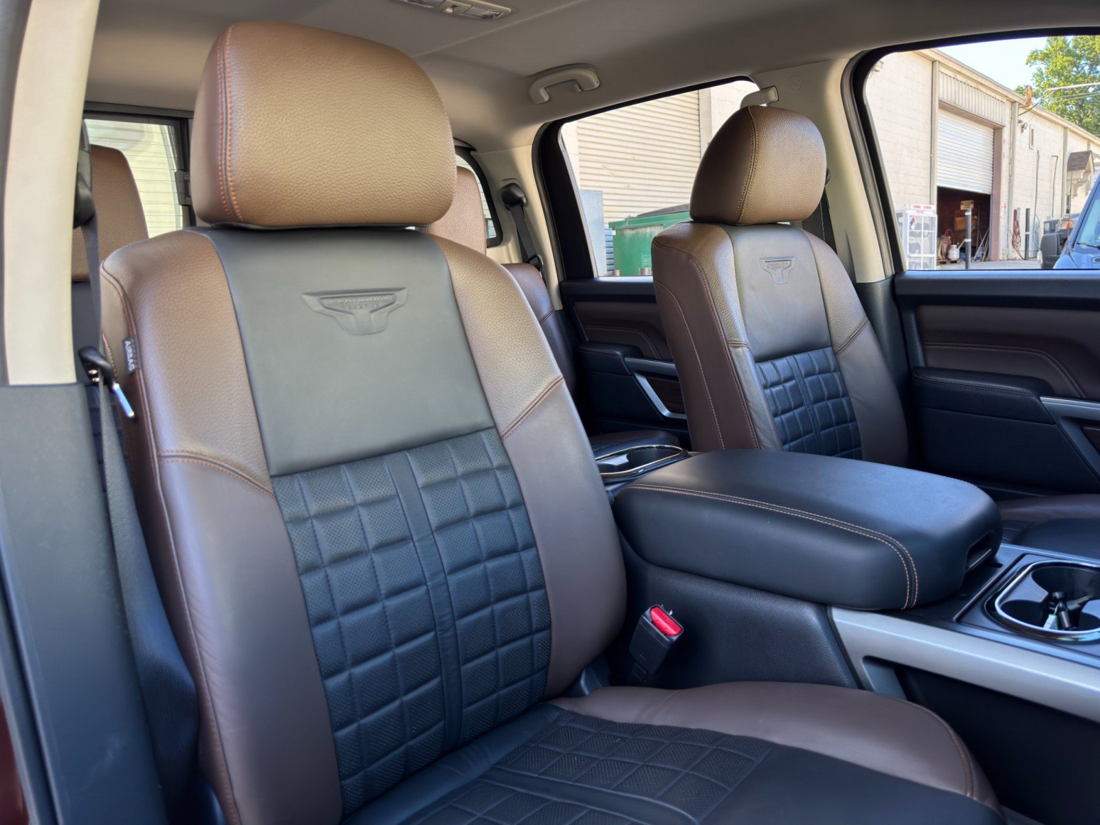 Used 2016 Nissan Titan Platinum Reserve RWD image 37