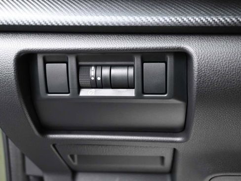 Used 2025 Subaru Crosstrek 2.5i Limited w/ Popular Package #3A image 9