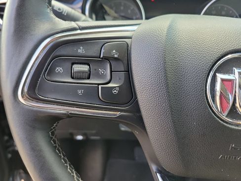 Used 2020 Buick Encore GX Essence FWD image 22